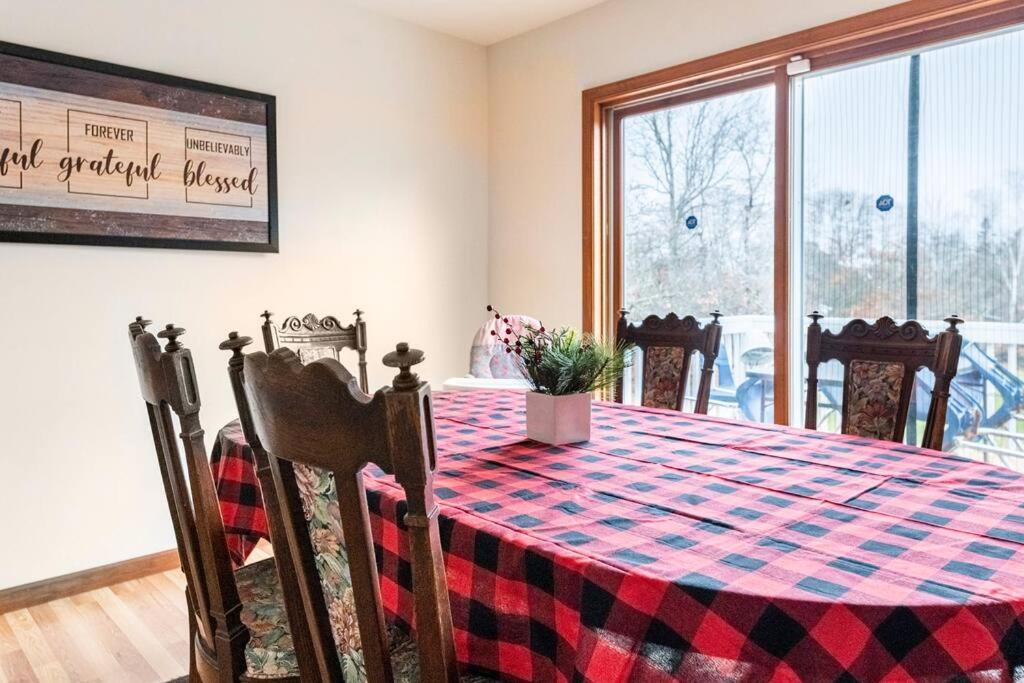 Cheerful Pocono Home Away From Home Albrightsville Exteriör bild